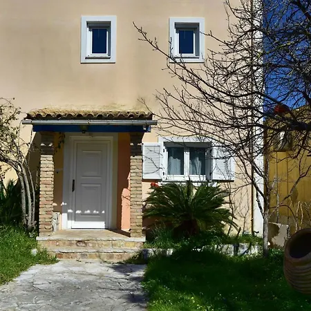 Seafront Cozy - Corfu Homely Getaway *