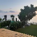 Seafront Cozy - Corfu Homely Getaway