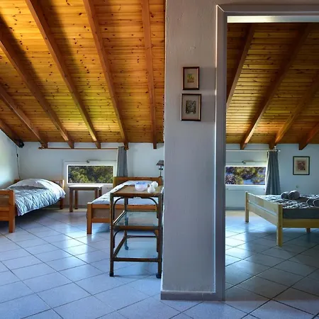 Seafront Cozy - Corfu Homely Getaway ヴィラ カボス