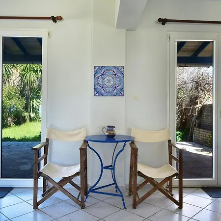 By The Sea - πάνω στη θάλασσα