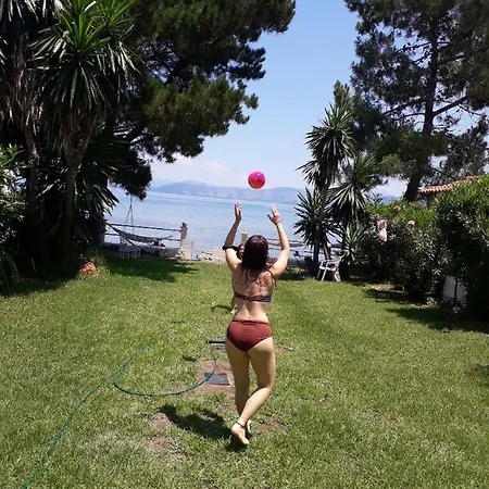 Seafront Cozy - Corfu Homely Getaway Villa *